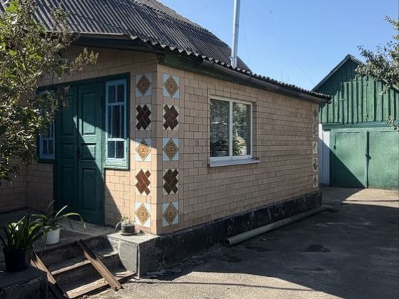 Продаж будинку вулиця Польова 6кімнат 6соток приватизованої землі Коростышев