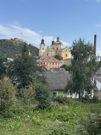 Частина будинку поруч з академією та коледжем , центр Кременець - фото 1