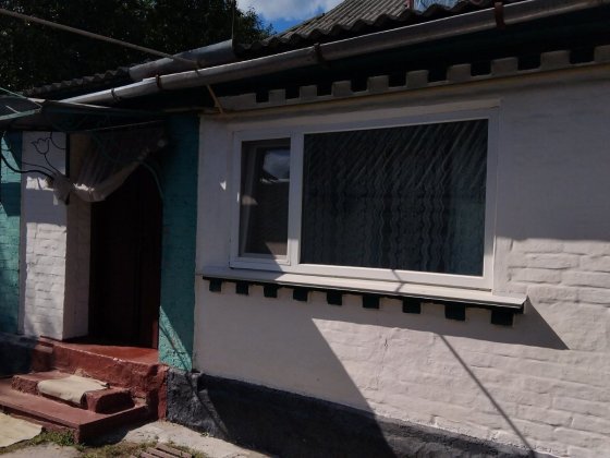 Продам цегляний  будинок Лубни
