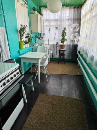 Продам два дома в центре Люботина Харьковский район, участок 20 соток. - фото 1