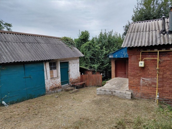 Продам 1/2 будинку в Мерефі - фото 1