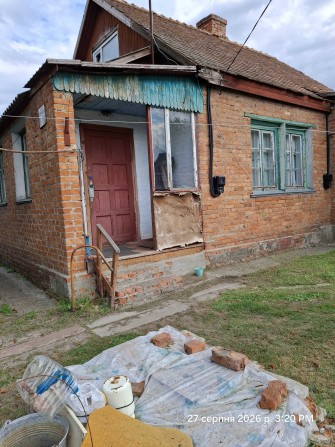 Чвстина будинку з двох кімнат по вул. Сорочинській - фото 1