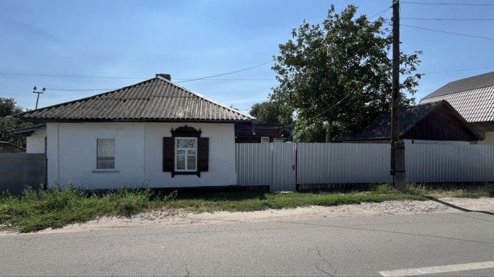 Продається 1/2 будинку в р-ні лікарні - фото 1