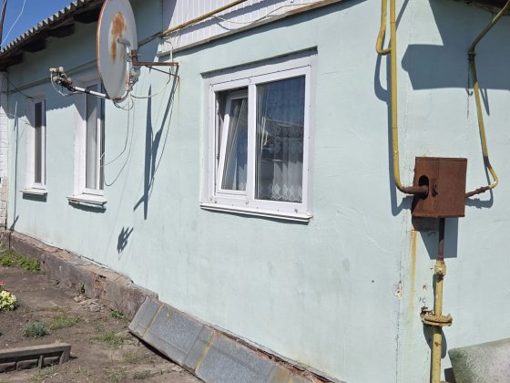 Продаж квартири в 1-поверховому будинку з присадибною ділянкою Ніжин
