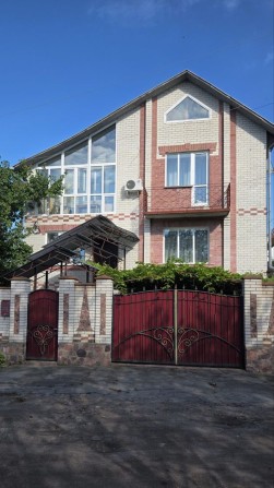 Продаж просторого, якісного  будинку  з власним озером , сауною та басейном - фото 1