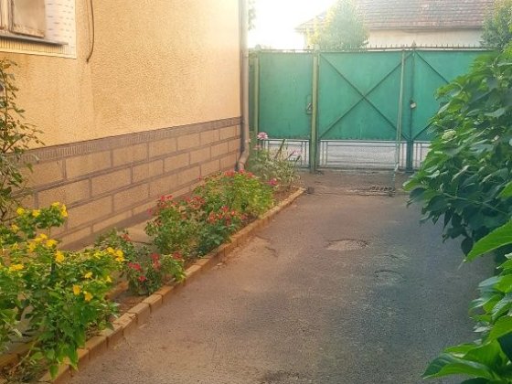 Продам власний   будинок Мукачеве