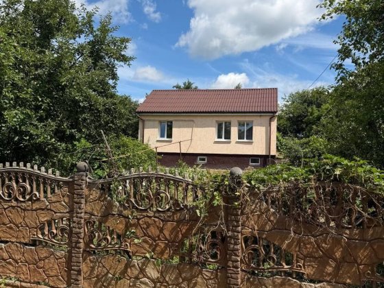 Продаж будинку район Лубчиця Звягель