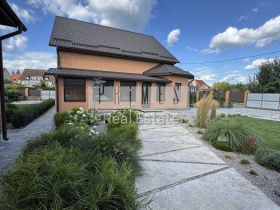 Продаж садиби з двома будинками на 15 сотках, ЖМ Лукавиця, Обухів