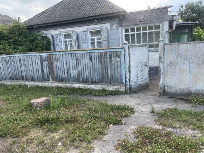 Продається будинок  в районі газово, є комунікації  потрібний  косметичний ремонт запитання по телеф - фото 1