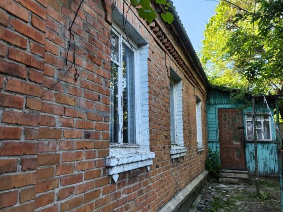 Продам будинок 78 м2, 8 соток землі Ромны
