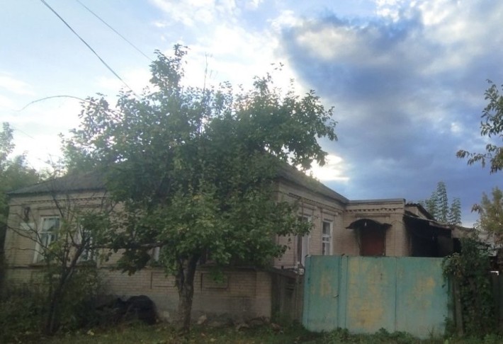 Продам дом в Словʼянську ( Район Варшава ). Газифікований - фото 1