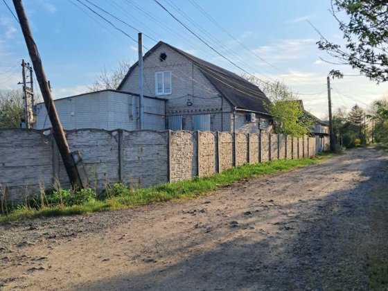 Продам будинок 2х поверховий Славянск