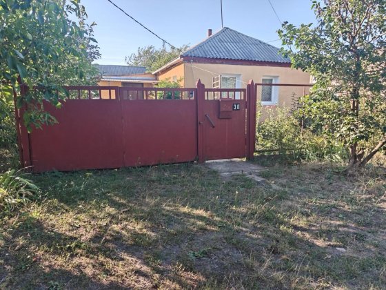 Продам будинок /можливий продаж  за сертифікат Сміла