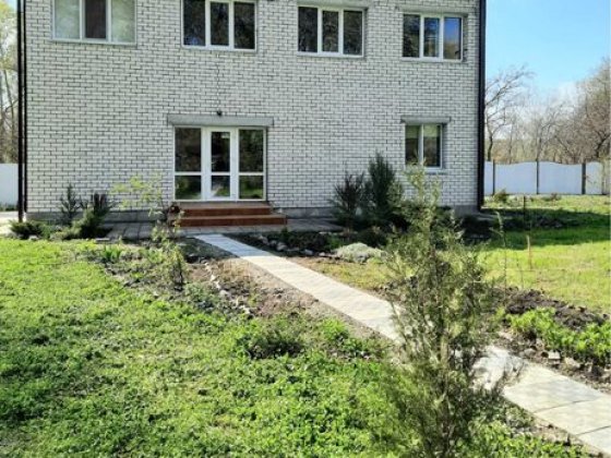 Шикарний будинок біля річки Светловодск