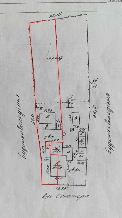 Частина будинку. Ділянка 6 соток у центральній частині міста (свій двір, огороджена) + комунікації - фото 1