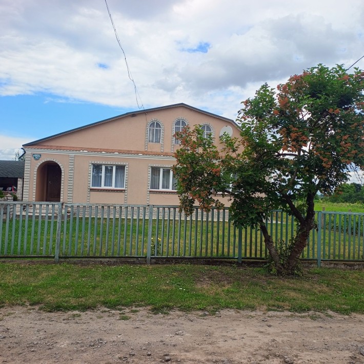 Продам будинок у місті Старокостянтинів,стан заїхав і живи. - фото 1