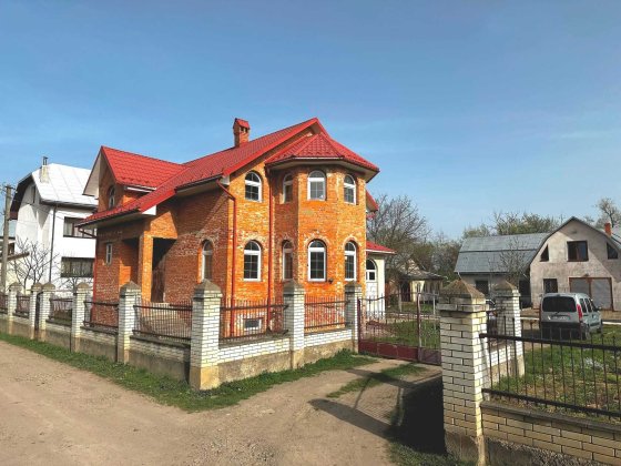 Продам власний будинок за ціною квартири Стрый