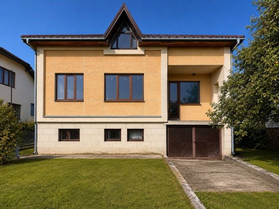 Продаж цегляного будинку в с. Фалиш-5 км до Стрия , 6 км до м.Моршин Стрый