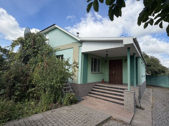 Продаж будинку в районі поліції Хмельник