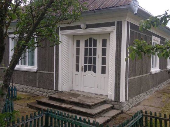 Садиба | Житловий будинок | Літня кухня | Гараж | 100 м2 | вул.Тургєнєва б.4 Хотин