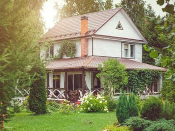 Дачний будиночок для відпочинку і проживання близько міста Шептицький