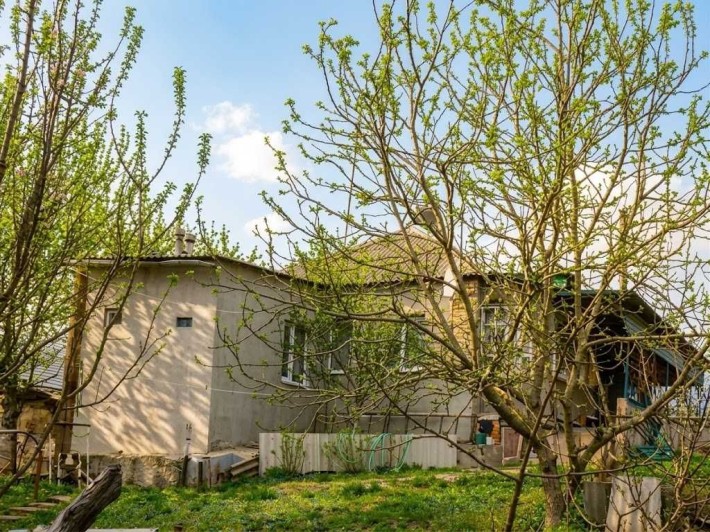 Продам жилой дом в Чугуеве - фото 1