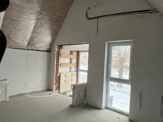 Продам двоповерховий Танхаус в Чугуєві Чугуев