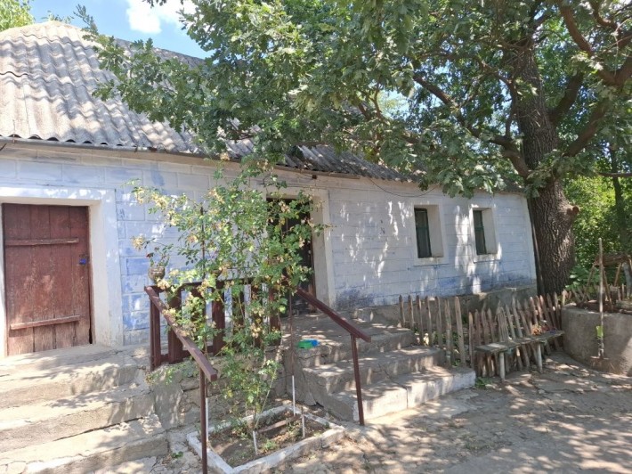 Продам ділянку з хатою в Костянтинівці - фото 1
