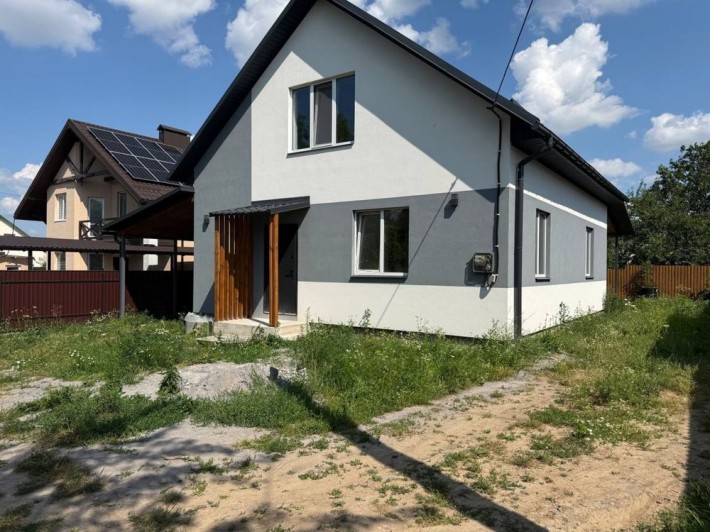 Продаж будинку, будинок в чистовому варіанті, ділянка, комунікації - фото 1