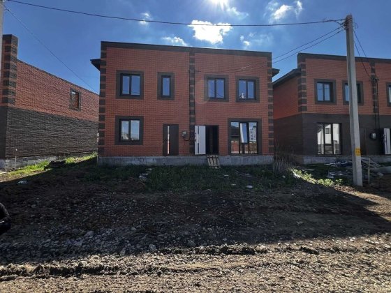 Продаж сучасного 2-поверхового квадро дуплекса в передмісті Вінниці (на Перемичці, пров. Світлий). Агрономичное