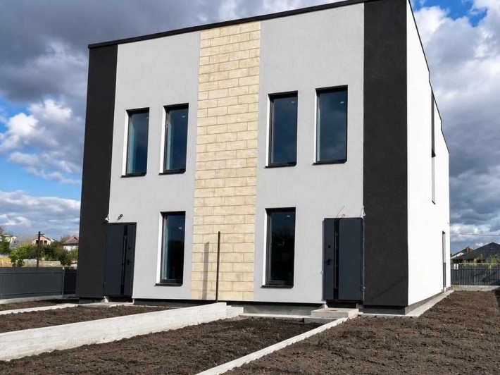 Продаж будинок в Агрономічному газ три кімнати ділянка Без Комісії - фото 1