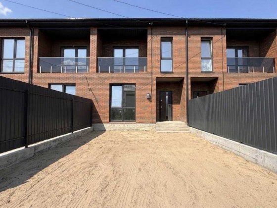 Продаж 2 поверхового таунхауса з ділянкою на 2 сотки Вінницькі Хутори