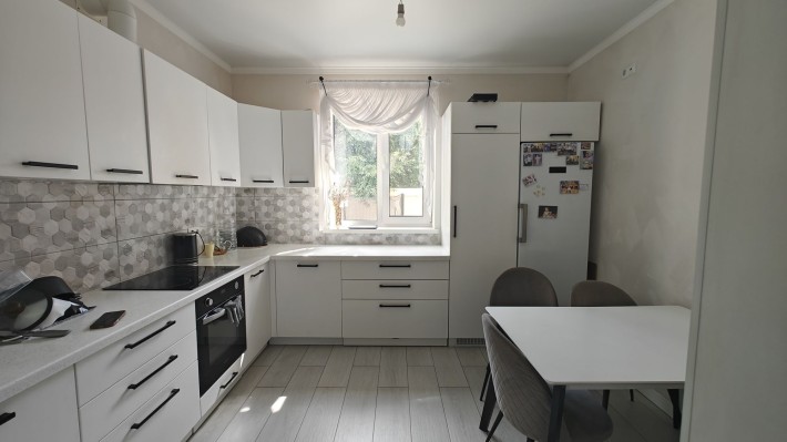 Продаж сучасного будинку , 110 м², 4,5 соток , вул. Чумацька 304 - фото 1