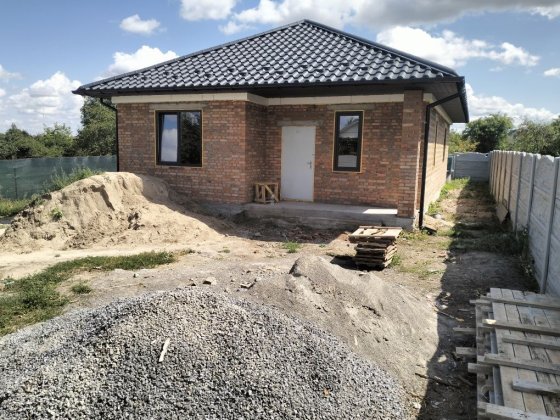 Продаж Нового  Будинку Щитки
