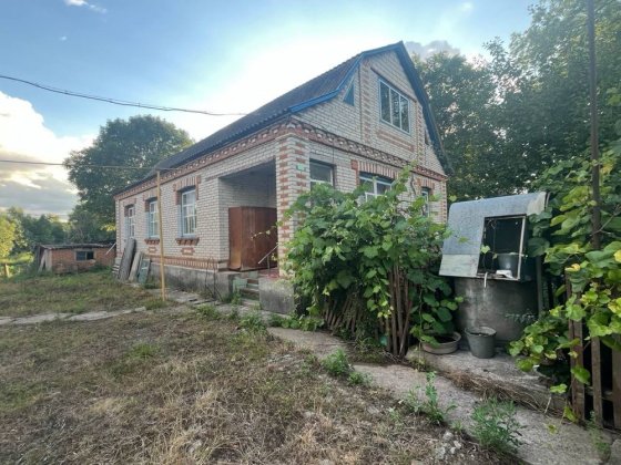 Продам будинок.Газифікований . Погребище
