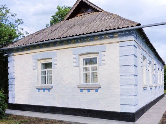 Продам газифікований будинок в м.Погребище,ділянка 16 соток.Власник! Погребище