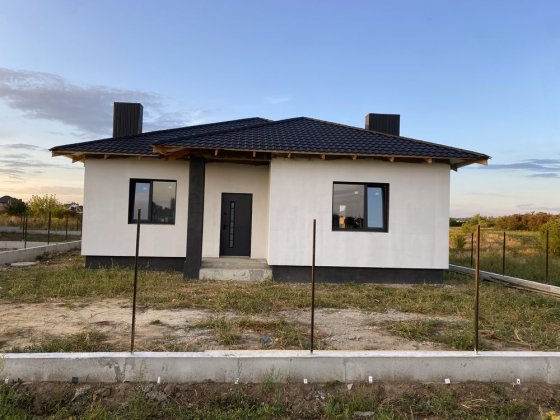Продаж окремостоячого будинку в с.Боратин Боратин