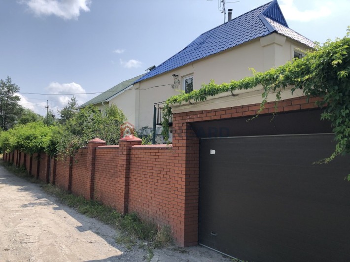 У продажу три будинки на одній ділянці в Обухівці. Ліс Річка 133000$ - фото 1