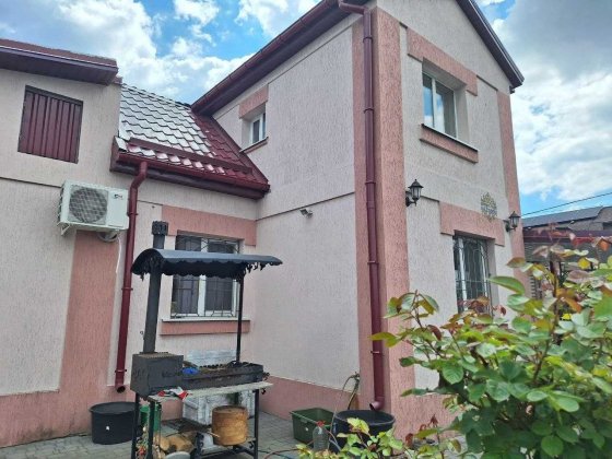 Продаж будинку у Підгородньому 12 соток землі Підгородне