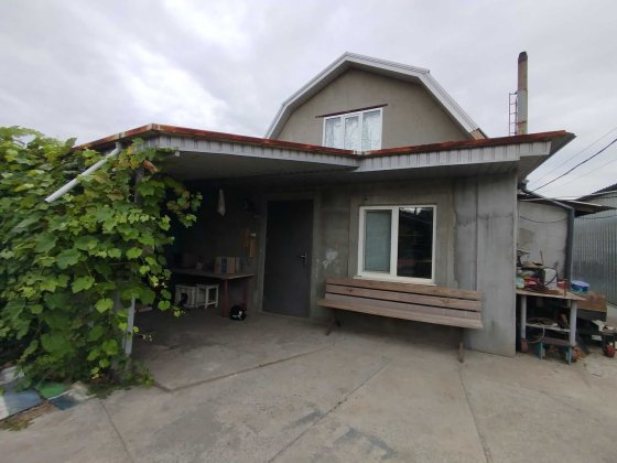 Продам. Будинок 90 м.кв.. 9 соток. Підгородне, вул. Залізнична Подгородное