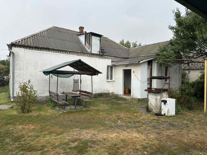 Будинок за ціною половини його вартості (друга лінія від річки) - фото 1