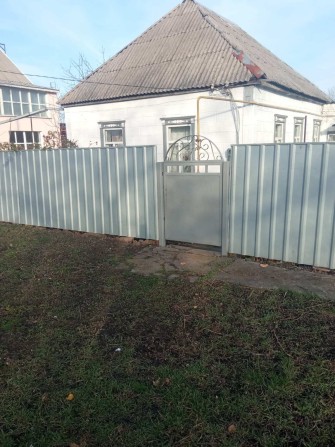 Продам дом на восточной стороне - фото 1