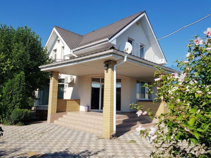 Продаётся дом в Новоалександровке заходи и живи - фото 1