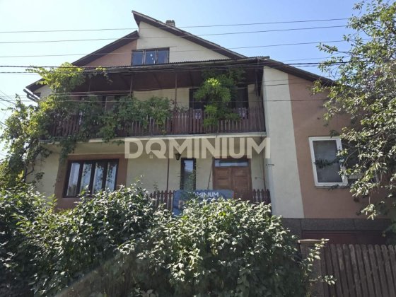 Продається двоповерховий будинок в м.Тячів Тячев