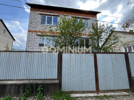 Продається будинок в м.Тячів Тячев