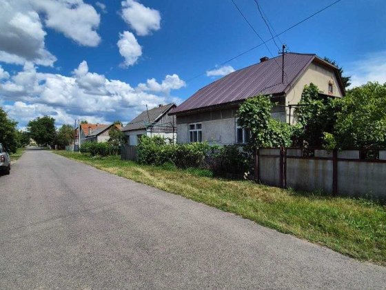 Продаж затишного будинку в м. Тячів — чудова локація та величезний потенціал! Тячев