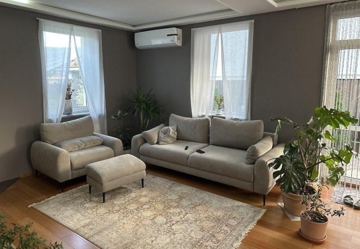 Продаж Будинок, 210 м² Минай - фото 1