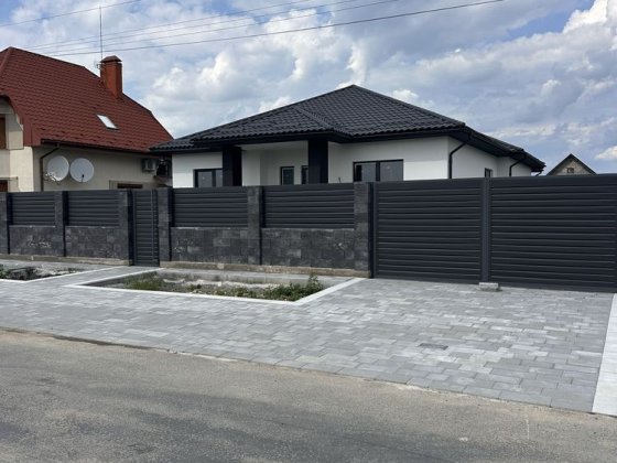 Продаж будинку Минай Мінай