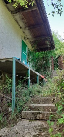 Продам від власника  дачний будинок та земельну ділянку в с.ОноківціУжгородського району - фото 1