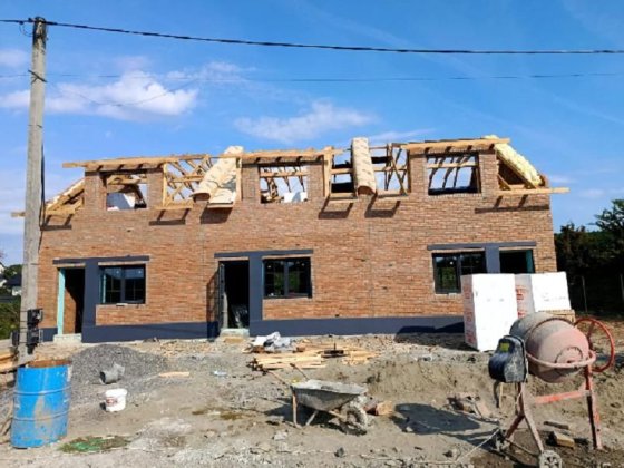 Сучасний 2-поверховий котедж 100 м² з власною ділянкою під чистове оздоблення! Оноковцы
